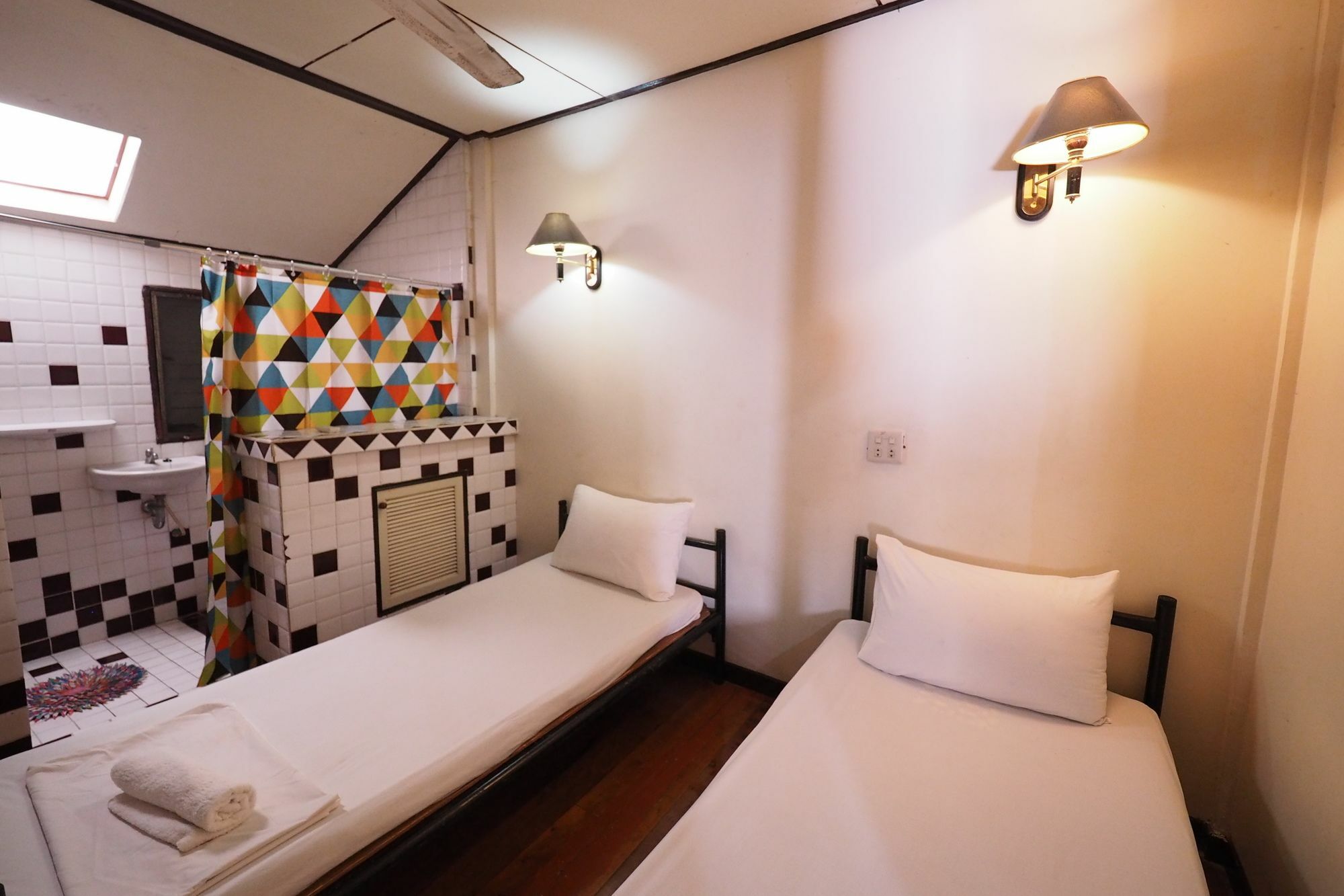 Brickhouse Ayutthaya Guesthouse Est 1986 Exterior foto